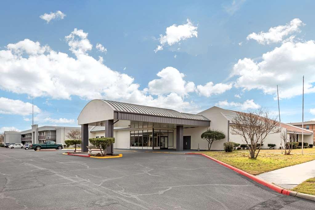 Suburban Studios Gainesville Exteriör bild
